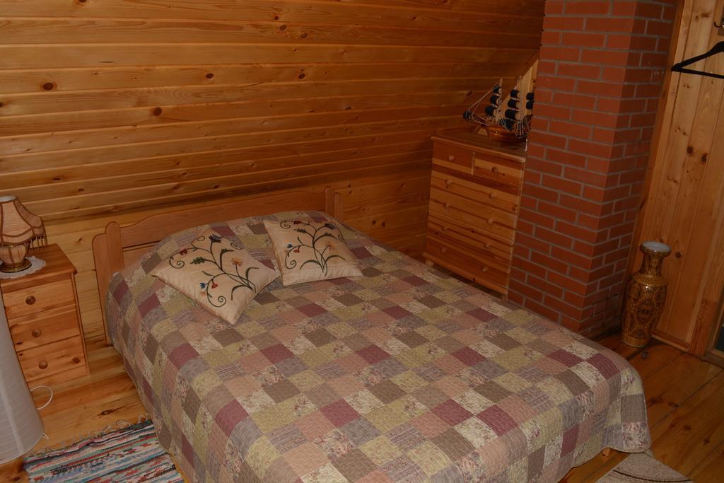 Holiday Home Berzlejas Upesgriva ภายนอก รูปภาพ